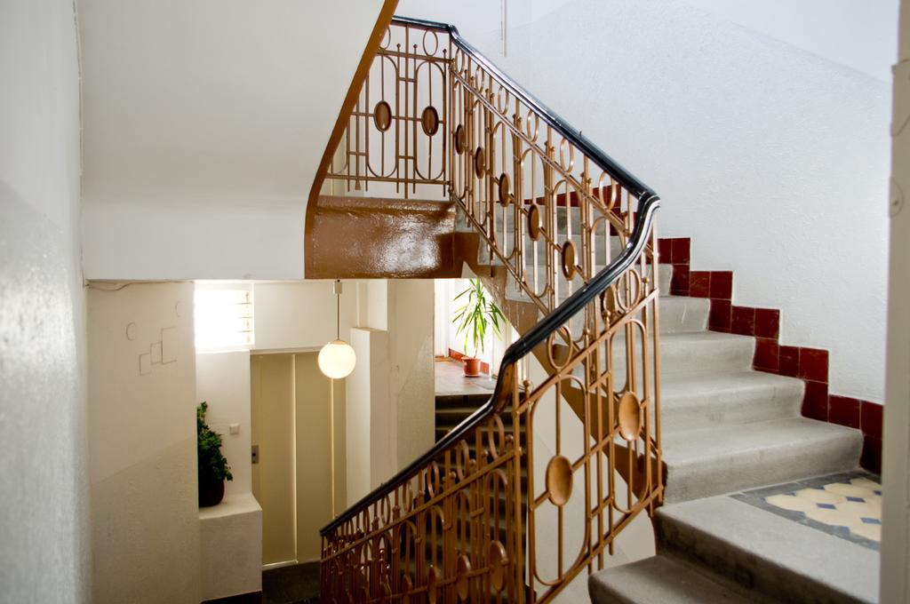 Apartments With 2 Bathrooms- 5 Minutes From Old Town - 102 M2 Prague Exterior photo