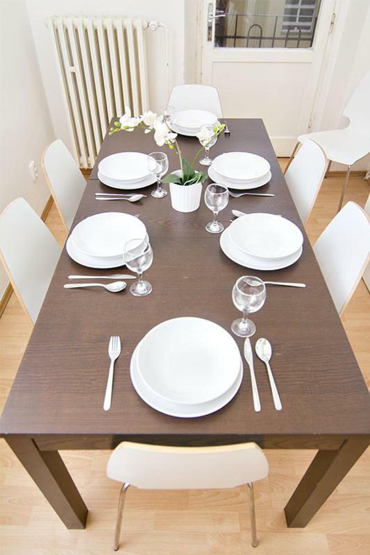 Apartments With 2 Bathrooms- 5 Minutes From Old Town - 102 M2 Prague Exterior photo